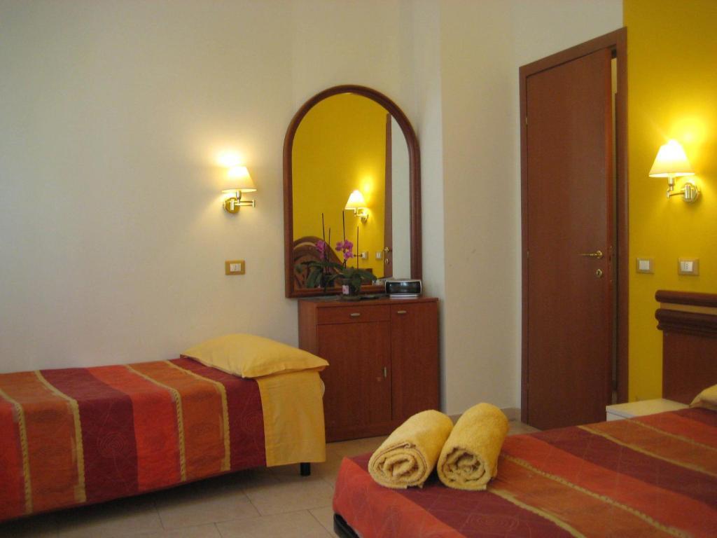 Residence La Villetta Rimini Oda fotoğraf
