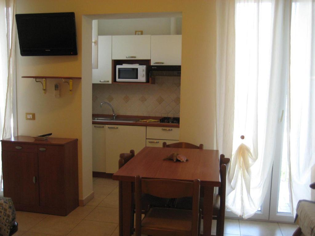 Residence La Villetta Rimini Oda fotoğraf
