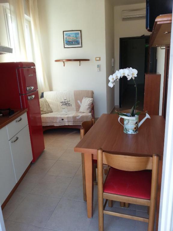 Residence La Villetta Rimini Oda fotoğraf